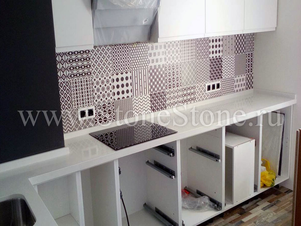 ���������� �� ������ Technistone Crystal Misty White 4,5 ��.�